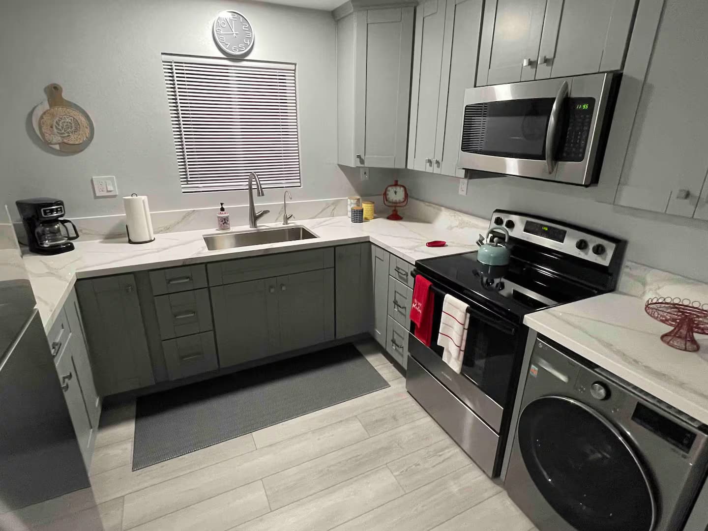 Full kitchen at Happy Escape Poway Guesthouse