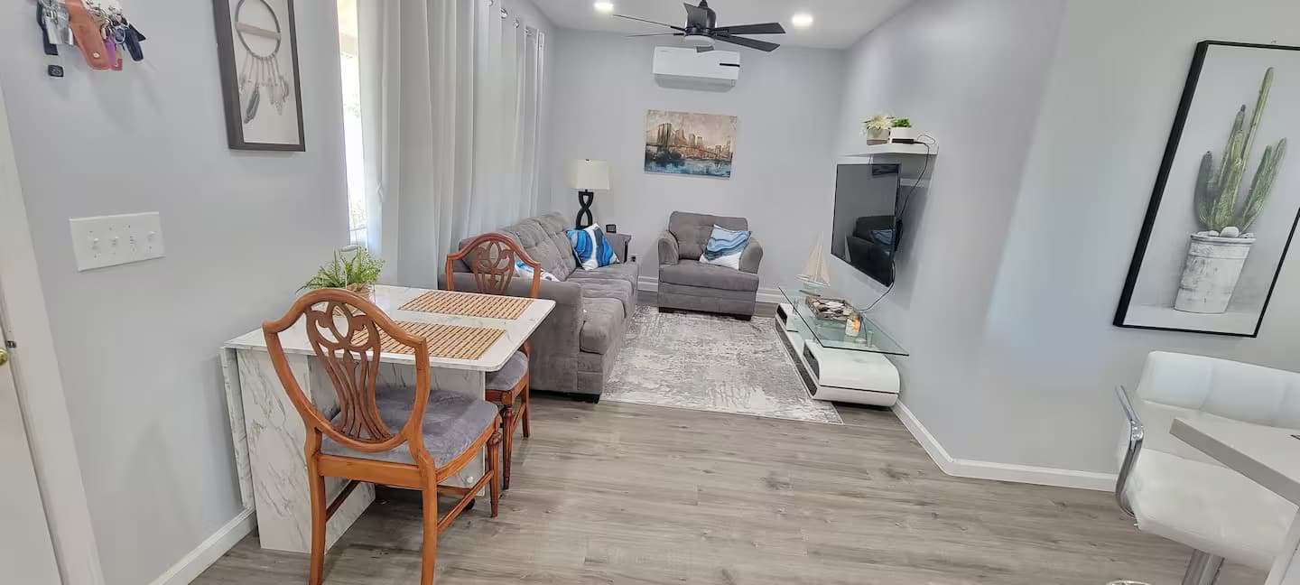 Living room with garden views at Poway Nature Guesthouse