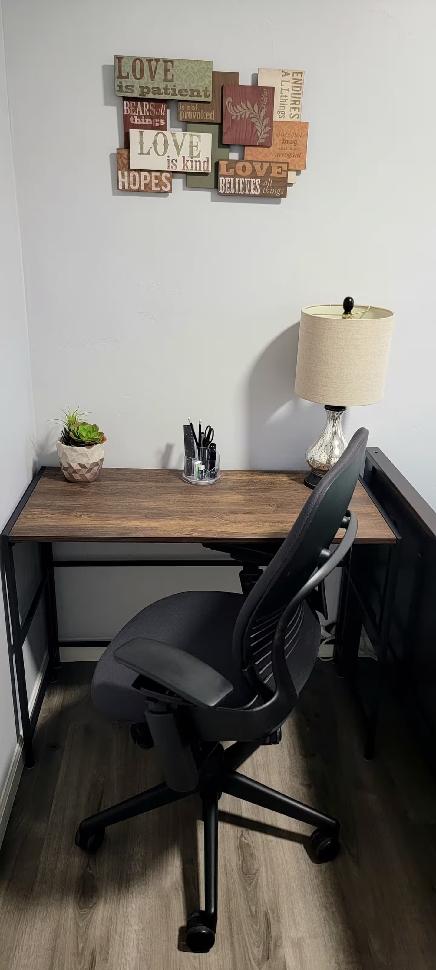 Dedicated workspace at Poway Nature Guesthouse